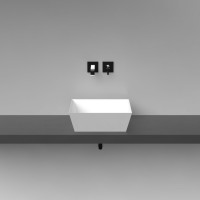 app.product-showproduct-thumb